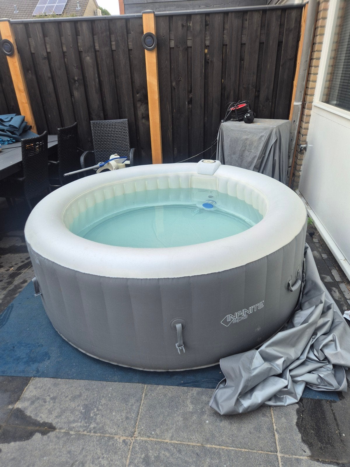 Infinite Spa Opblaasbare Jacuzzi - Lekje, maar werkt goed, Tuin en Terras, Ophalen of Verzenden