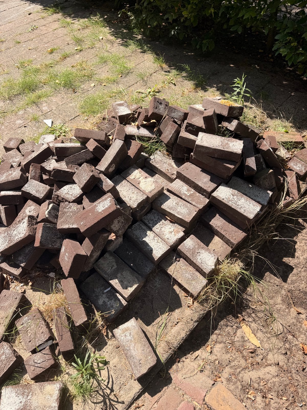 Gratis ophalen bakstenen voor tuin of project!, Doe-het-zelf en Verbouw, Metselstenen, Ophalen, Gebruikt, Bakstenen