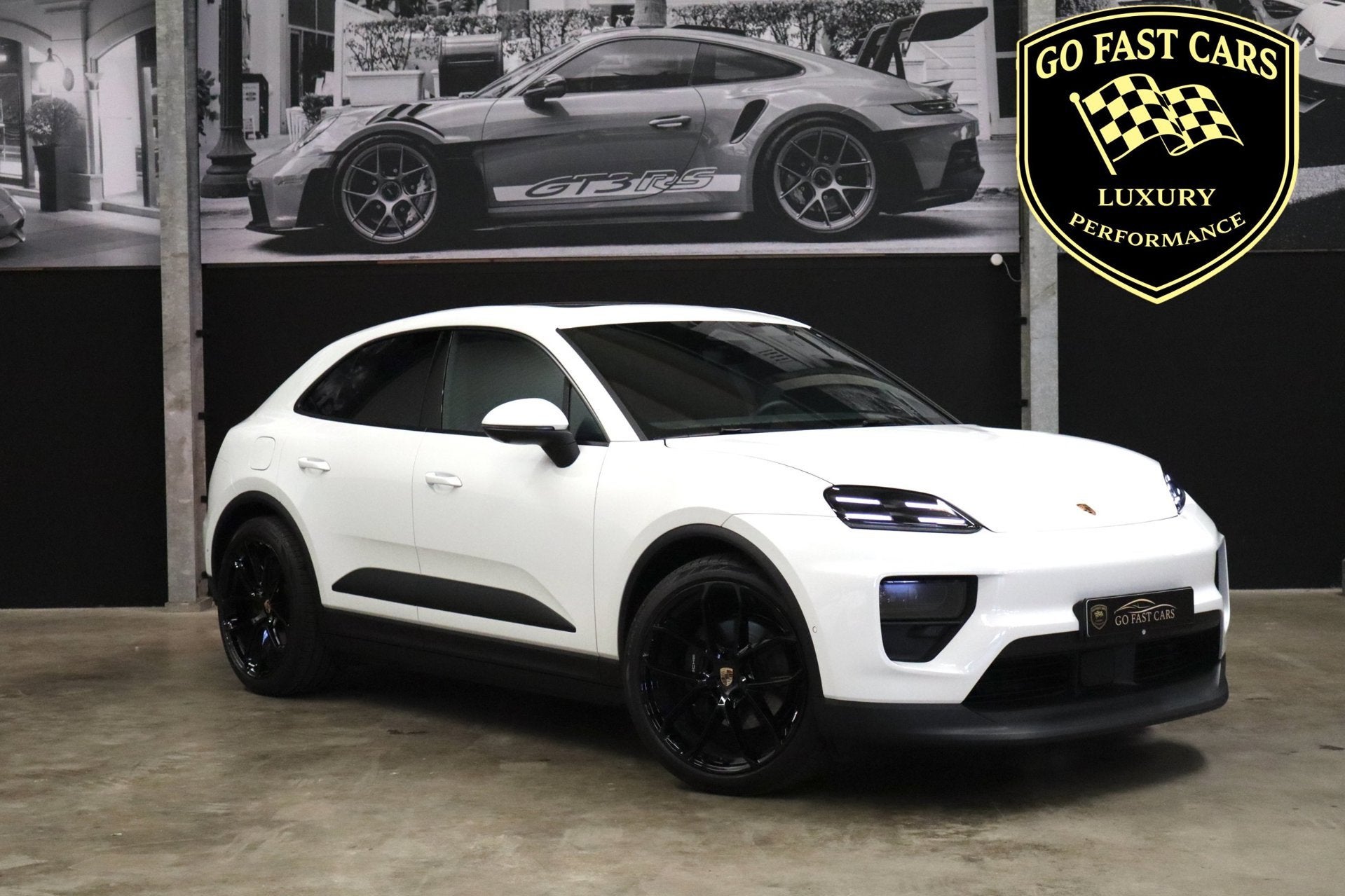 Porsche Macan Pano|100kWh|360 camera|Stoel verw.|Stoel Airco, Auto's, Automaat, Dealer onderhouden, Achterwielaandrijving, Gebruikt