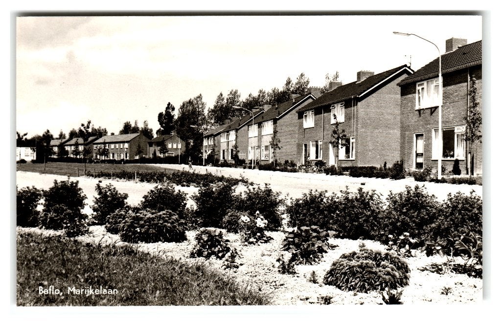 Baflo, Marijkelaan, Verzamelen, Ansichtkaarten | Nederland, Ongelopen, Groningen, 1960 tot 1980, Verzenden