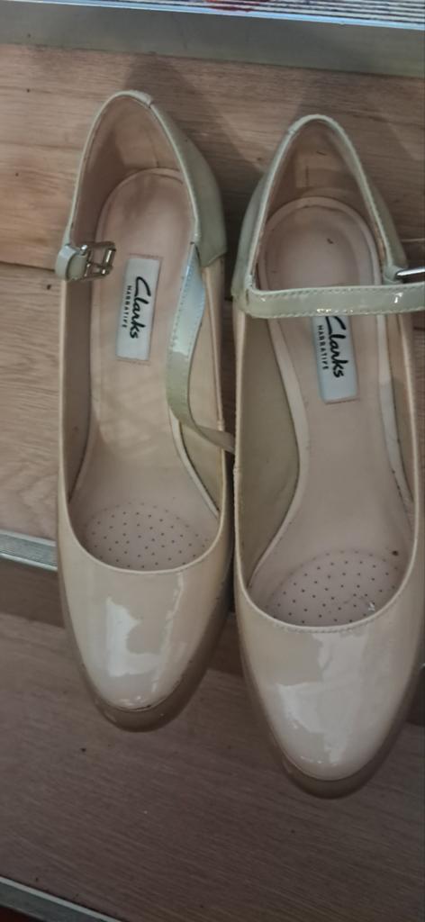 M, Overige kleuren, Ophalen of Verzenden, Zo goed als nieuw, Schoenen met hoge hakken