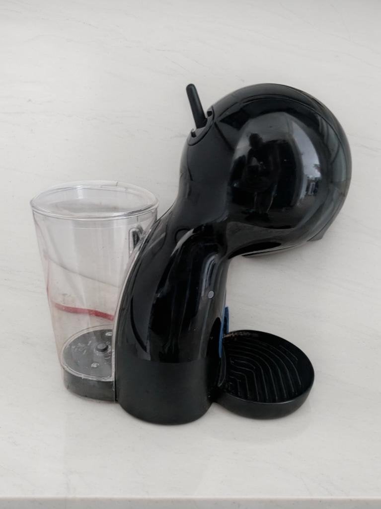 Nescafé Dolce Gusto Krups Piccolo Koffiezetapparaat Zwart, Koffiemachine, Ophalen of Verzenden, Zo goed als nieuw, 1 kopje