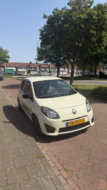 Renault Twingo 1.2 16V 2011 Geel apk 13-08-2026, 839 kg, Twingo, 74 pk, 4 cilinders