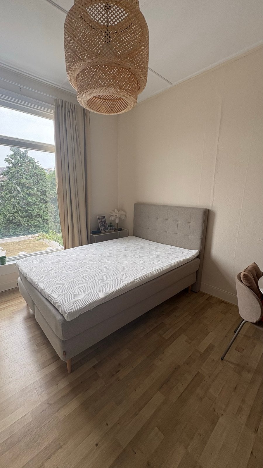 Zo goed als nieuwe boxspring van JYSK, incl. extra poten, Ophalen, Tweepersoons, 140 cm, Zo goed als nieuw