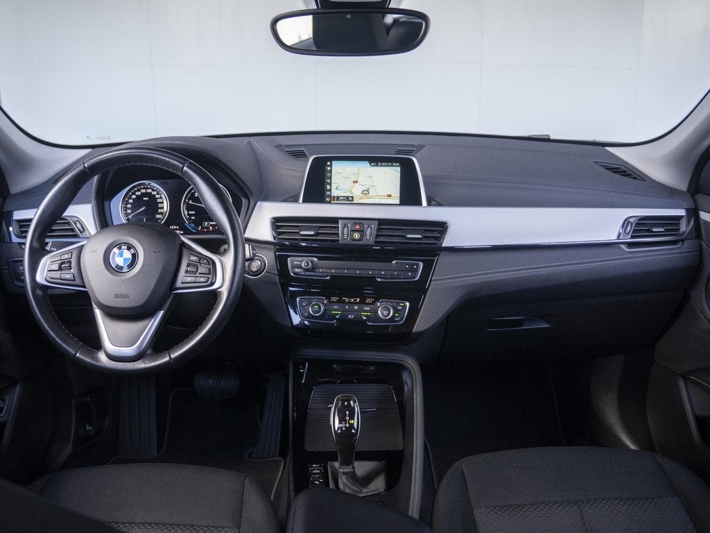 BMW X2 sDrive18i | Cruise Control | Stoelverwarming | PDC |, Auto's, BMW, 12 maanden, Gebruikt, Euro 6, Zwart