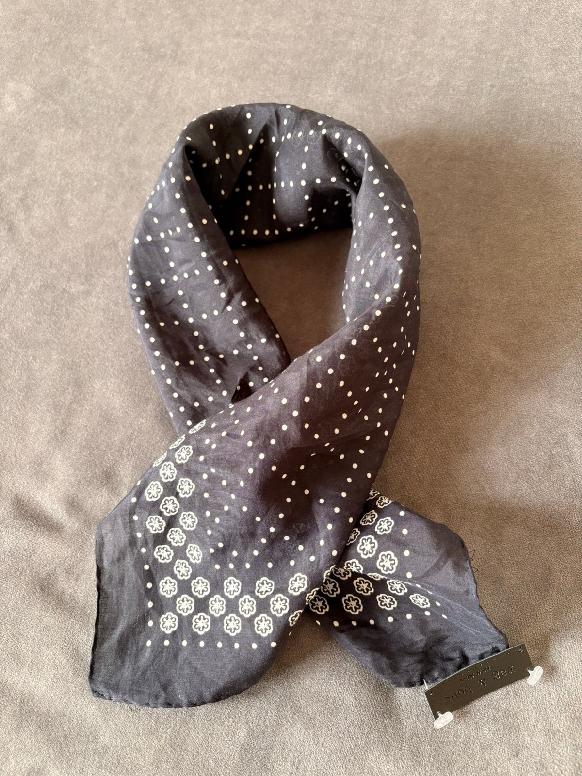 Rag&Bone zwart wit zijde sjaaltje, Ophalen of Verzenden, Zo goed als nieuw, Maat 38/40 (M), Sjaal