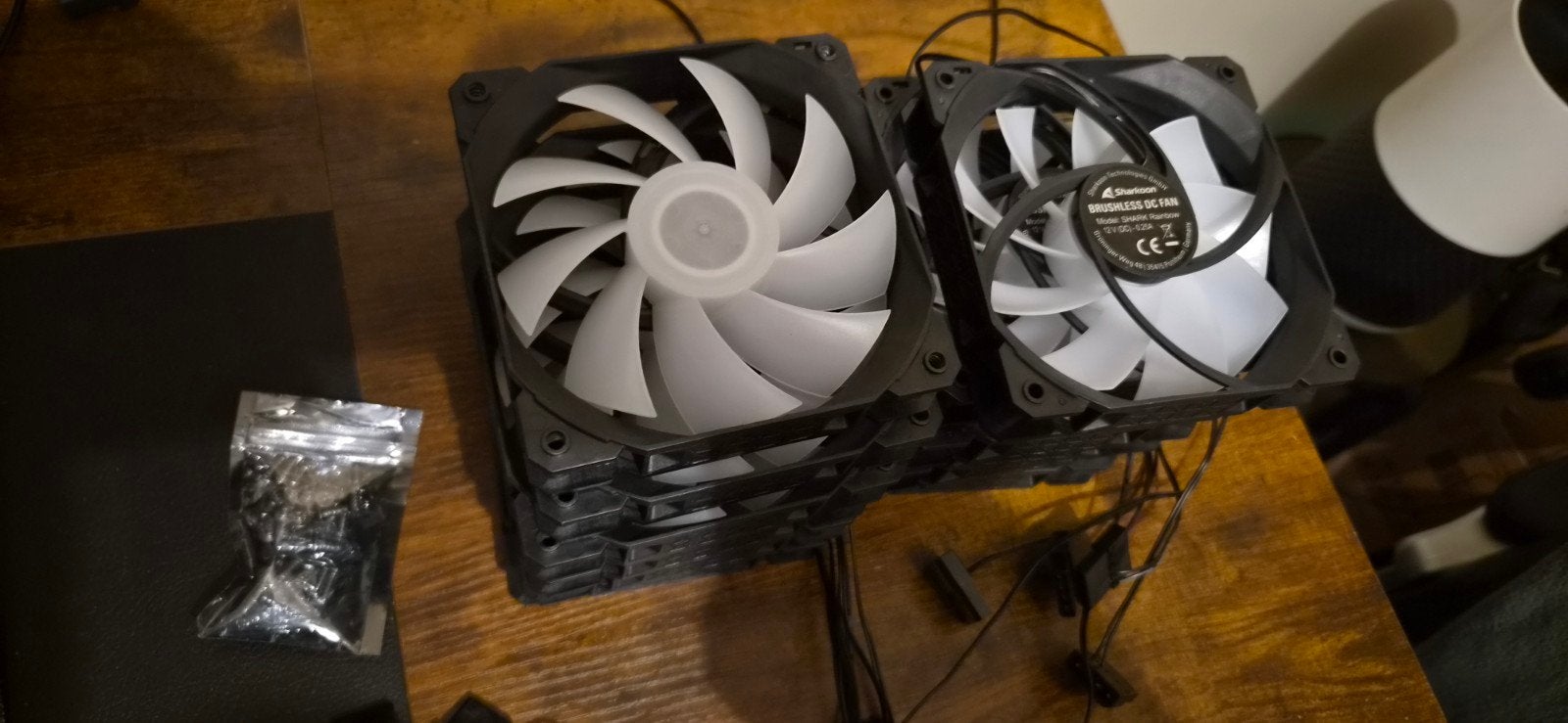 12x Sharkoon 4x msi 120mm RGB Brushless Fans Molex, Ophalen of Verzenden, Zo goed als nieuw, Luchtkoeling