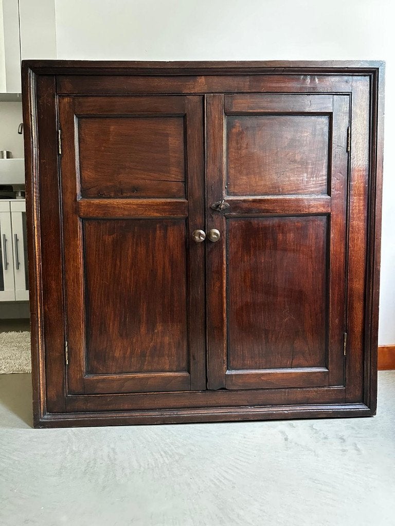 Eikenhouten antiek kastje, Ophalen, Antiek, oud-hollands Groninger kastje. Vermoedelijk 17e eeuws., Eikenhout, 50 tot 100 cm
