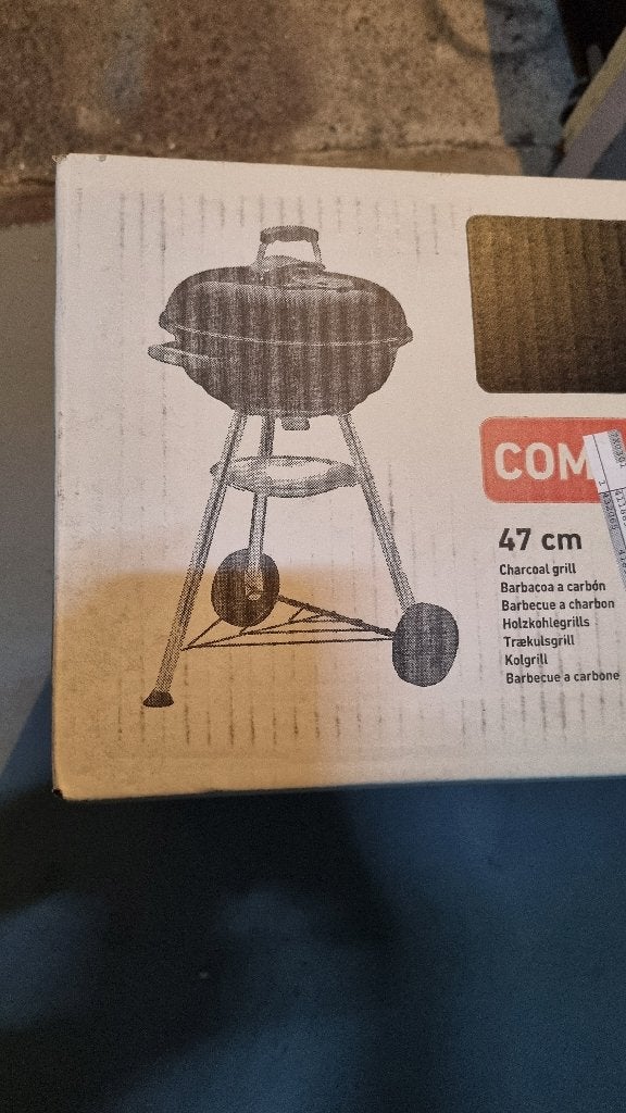 Weber Compact BBQ 47cm *Nieuw in doos*, Tuin en Terras, Houtskoolbarbecues, Ophalen, Nieuw, Weber