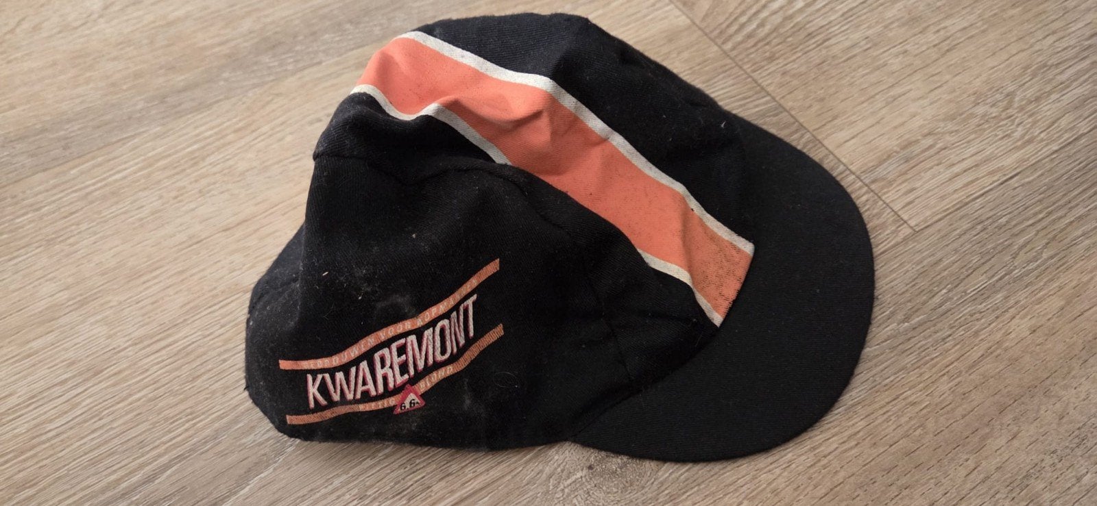 Zwarte Kwaremont Fietsmuts - Gebruikt, Ophalen