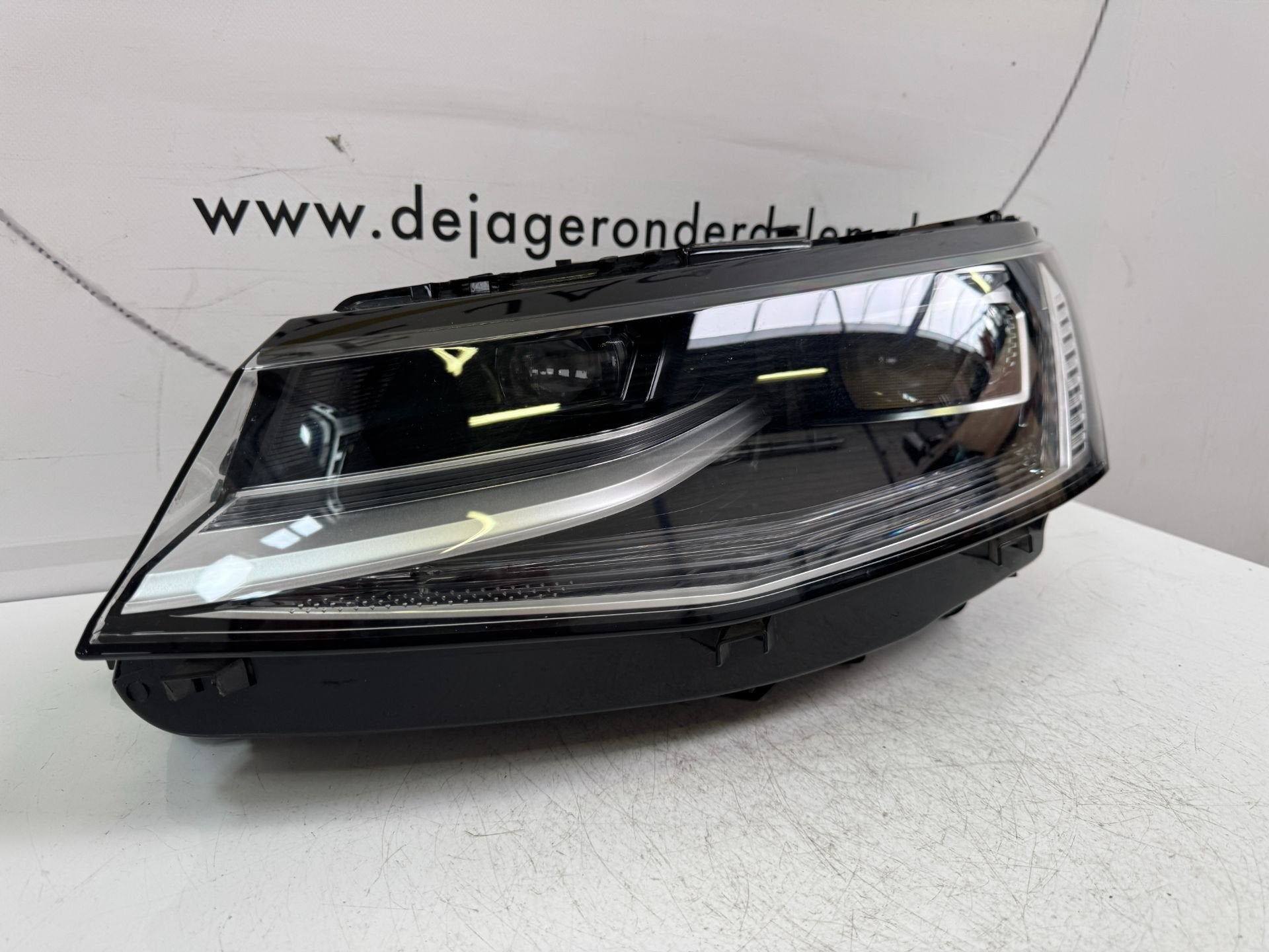VW TRANSPORTER T7 VOL LED IQ LIGHT KOPLAMP LINKS 7T1941081E, Gebruikt, Volkswagen, Volkswagen AG, Berliner Ring 2
38440  Wolfsburg, DE