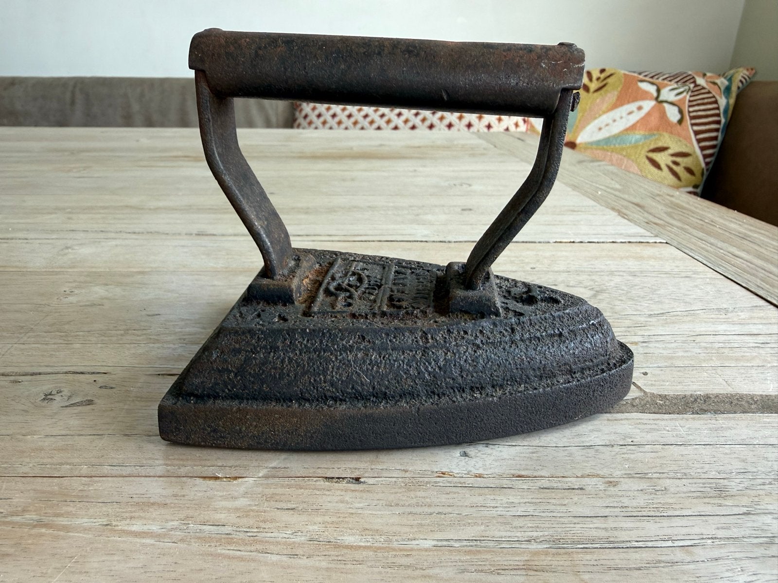 Antiek strijkijzer van gietijzer, Antiek en Kunst, Ophalen