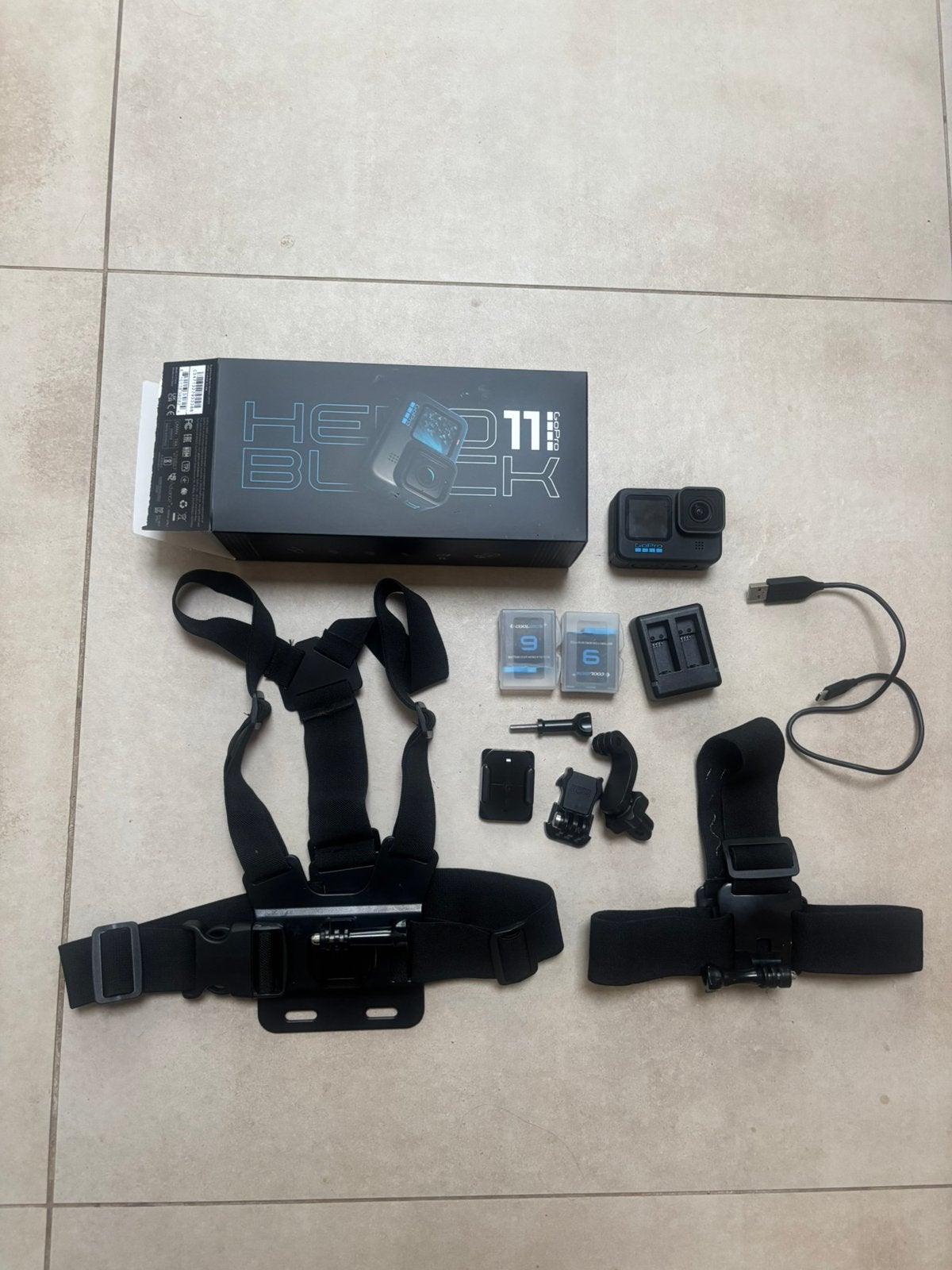 GoPro Hero 11 black met accessoires, Ophalen, Zo goed als nieuw, GoPro