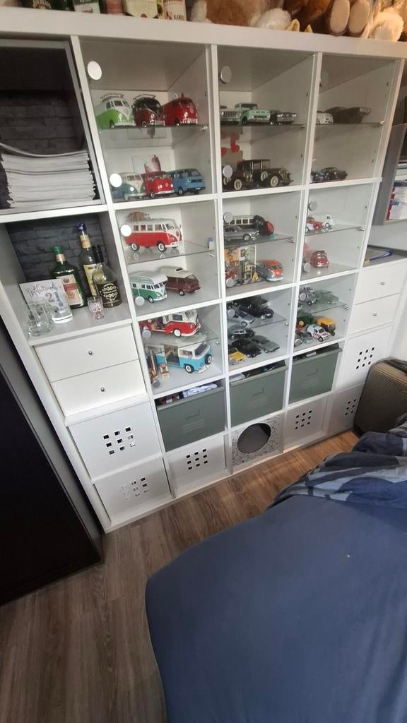 Kallax Kast met Bakken en Vitrinedeuren, Huis en Inrichting, Kasten | Overige, Ophalen, Gebruikt