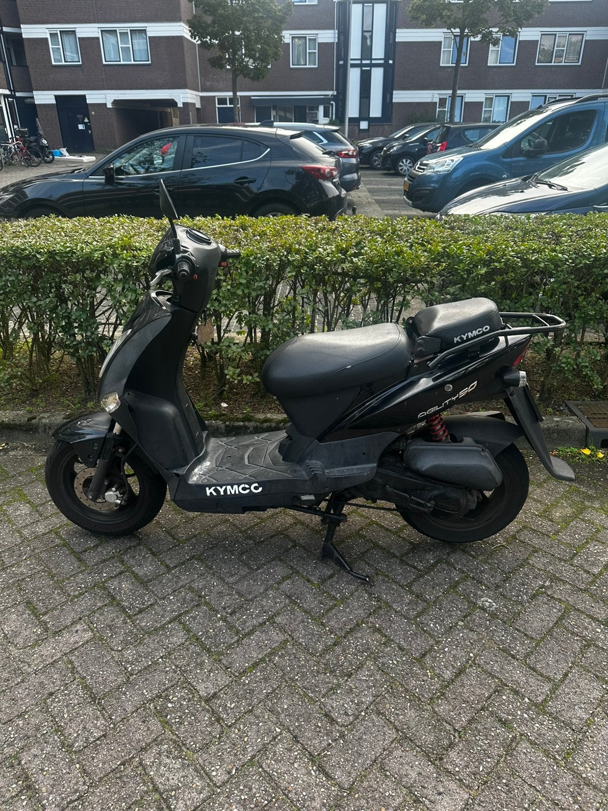 Kymco Agility uit 2022. De scooter heeft ongeveer 14.xxx km, Ophalen, Zo goed als nieuw, Benzine, Agility