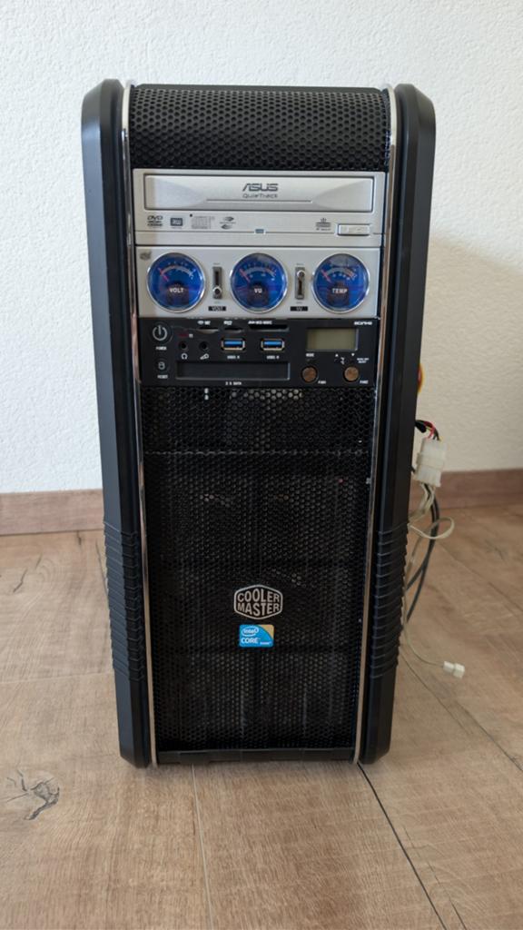 Coolermaster cm690 ver.2 goede basis voor  NAS / Server, Ophalen, Gebruikt