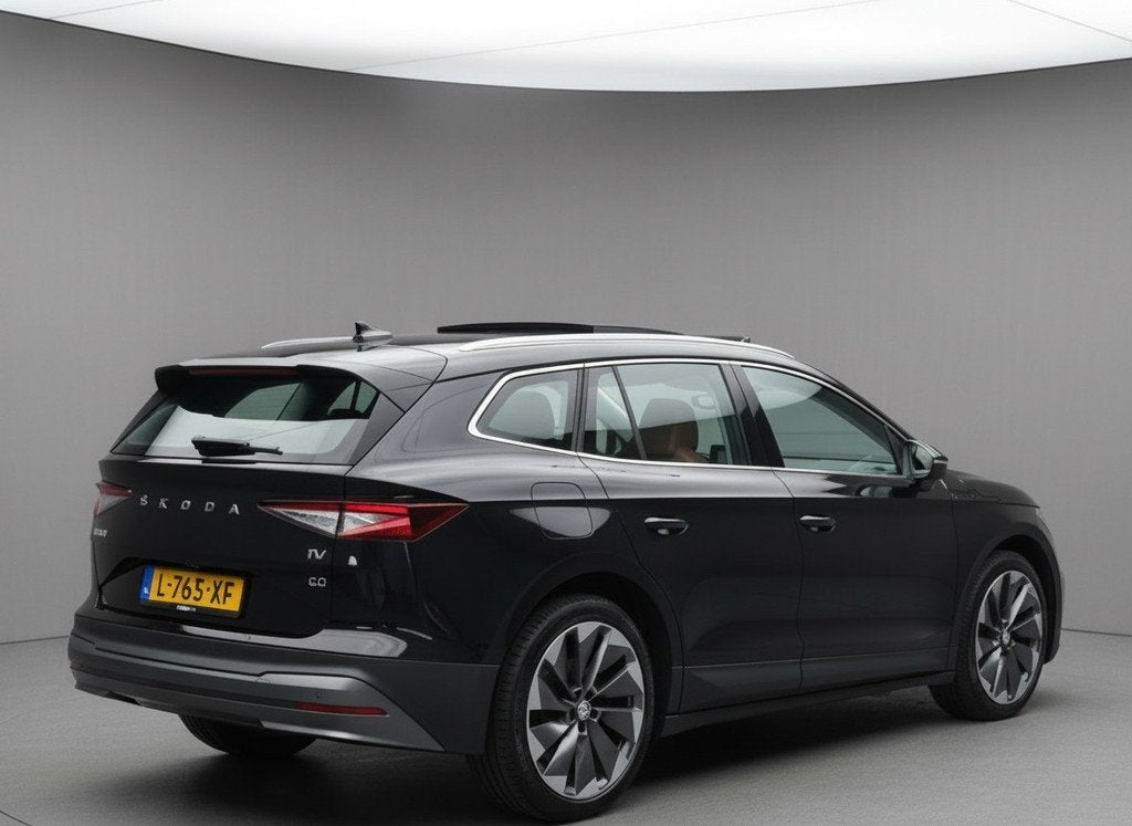 Skoda Enyaq iV 60 LEDER/PANORAMA/NAVI (bj 2021, automaat), Auto's, Skoda, 12 maanden, Achterwielaandrijving, Gebruikt, 179 pk