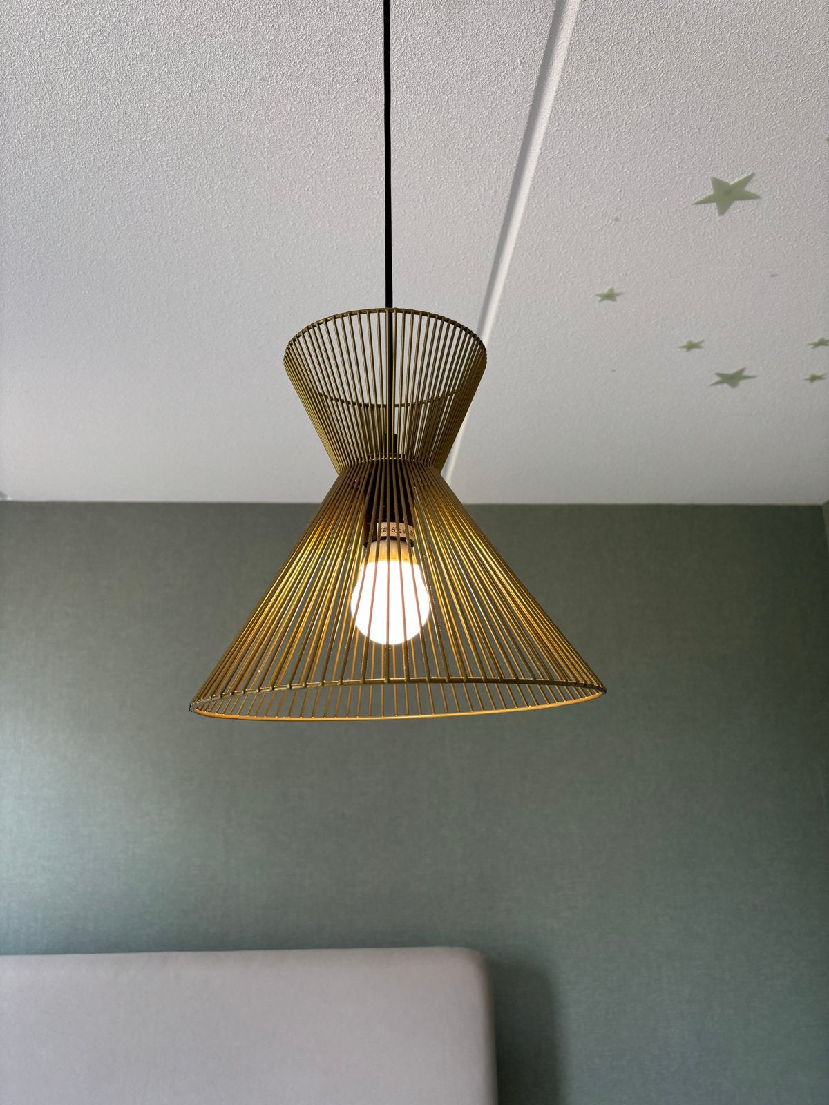 Moderne gouden draad hanglamp - Stijlvolle verlichting, Ophalen of Verzenden, Zo goed als nieuw, Metaal, E27 (groot)
