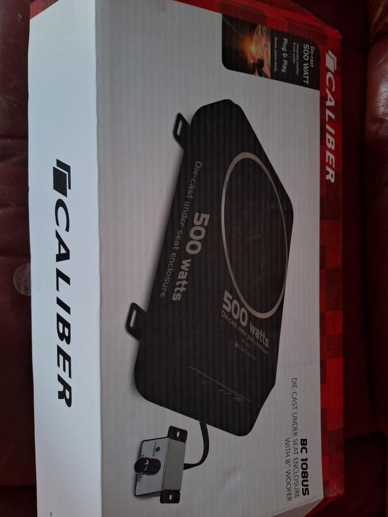 Caliber BC108US Actieve Subwoofer 50.5 kW, Auto diversen, Ophalen of Verzenden, Zo goed als nieuw