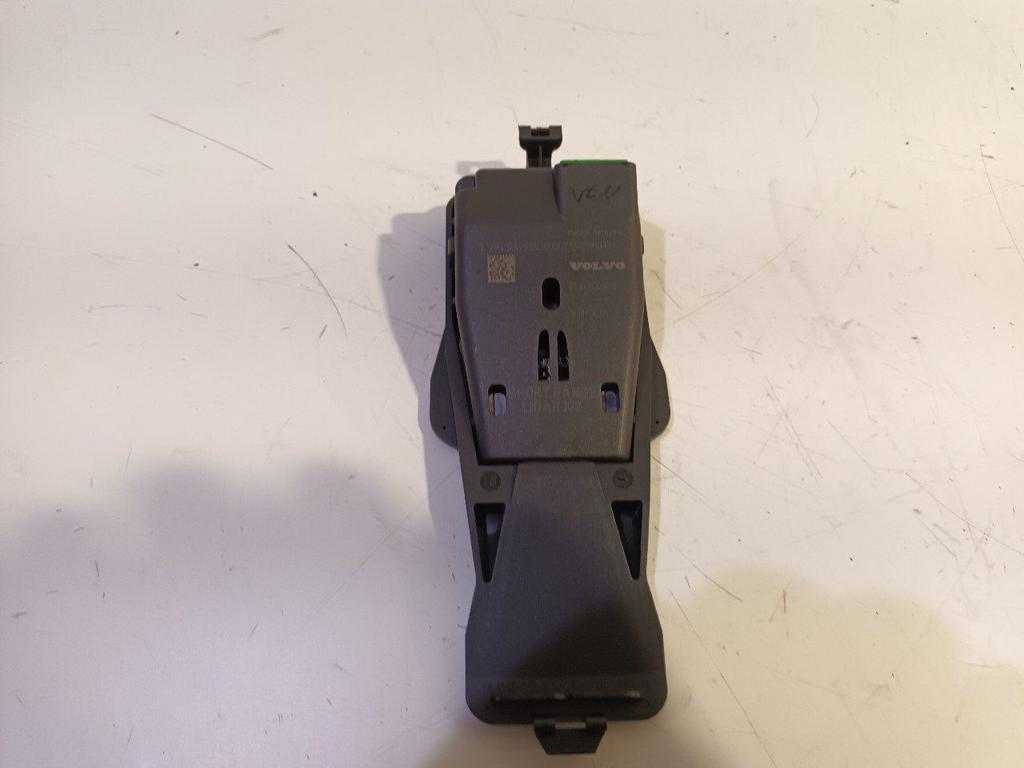 Adaptive cruise control sensor Volvo V40, Auto-onderdelen, Onderdelen@venauto.nl, Van der Ven Autorecycling B.V., Gebruikt, Ettenseweg 76, 4706 PB Roosendaal, The Netherlands