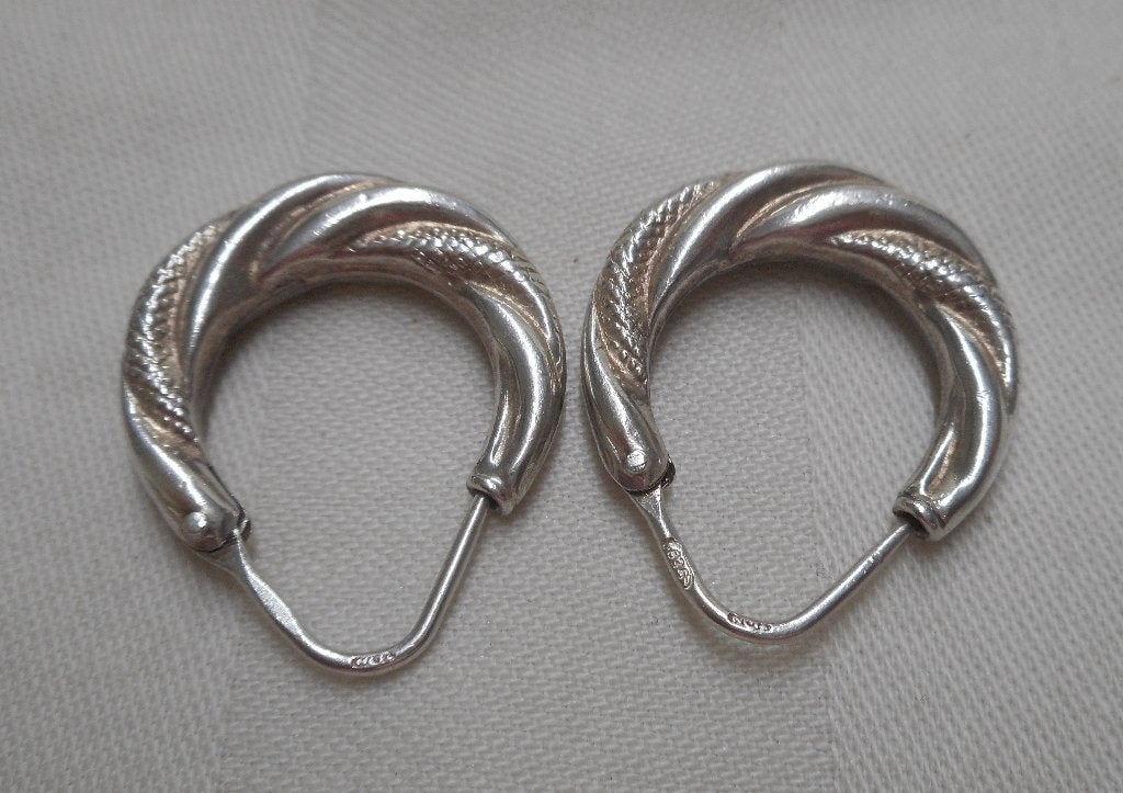 Zilveren vintage oorringen jaren 60 nr.2435, Sieraden, Tassen en Uiterlijk, Oorbellen, Hangers, Verzenden, Zo goed als nieuw, Zilver