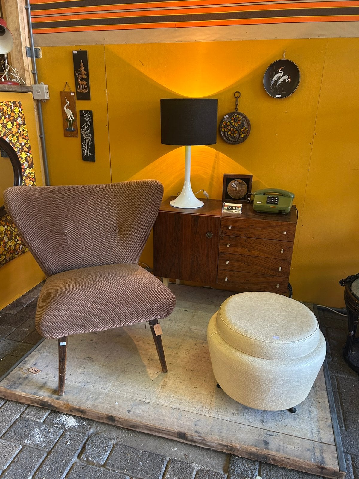 Vintage 70’s bruine cocktail stoel, vlinder rugleuning, Huis en Inrichting, Fauteuils, Ophalen, Vintage, ?, Zo goed als nieuw