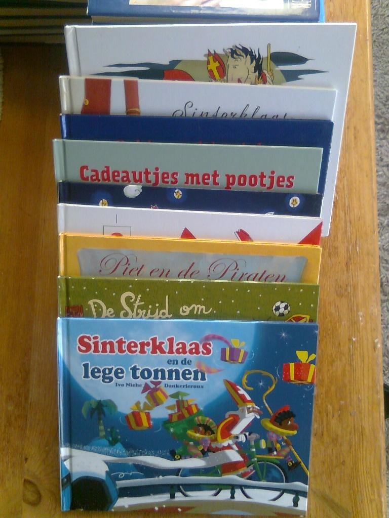 Sintboeken van DE, Unox en Frieland Campina  37 stuks, Ophalen of Verzenden, Zo goed als nieuw, Fictie algemeen