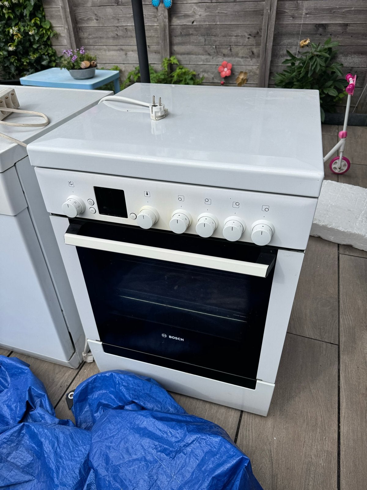 Bosch Vrijstaand Elektrisch Fornuis met Oven, Witgoed en Apparatuur, Fornuizen, Gebruikt, 60 cm of meer, Vrijstaand, 85 tot 90 cm