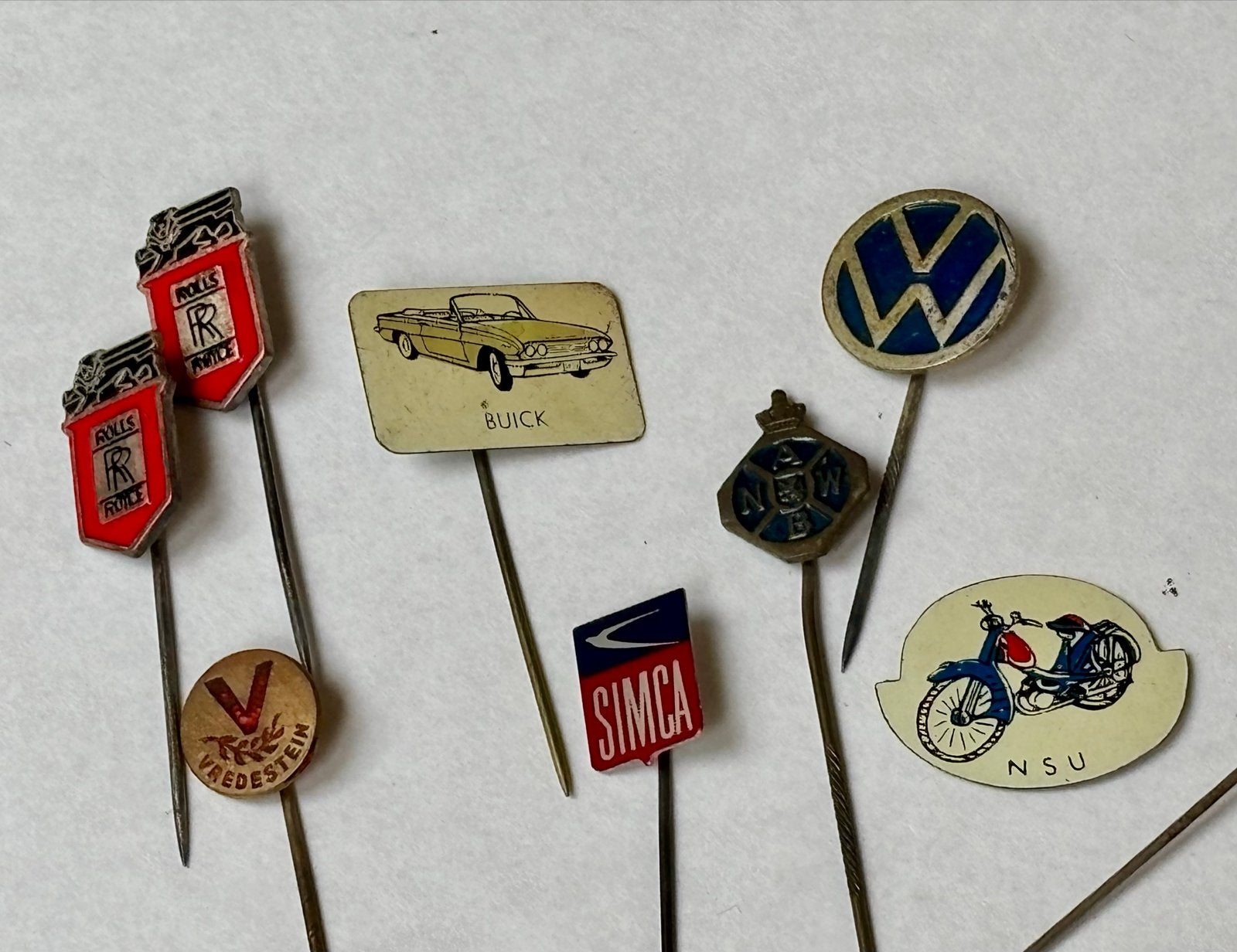 Collectie vintage reversspelden auto- en motormerken, Verzamelen, Merken en Reclamevoorwerpen, Ophalen of Verzenden, Gebruikt