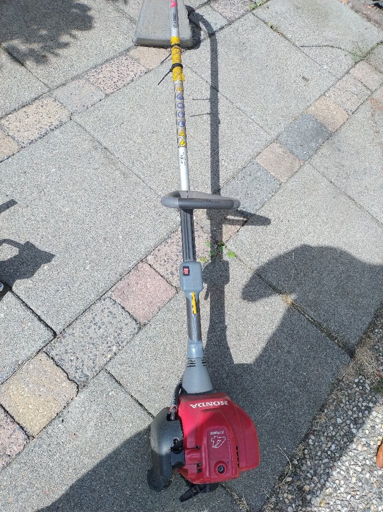 Honda 4-takt bosmaaier, Ophalen, Gebruikt, 10 tot 30 cm, Benzine