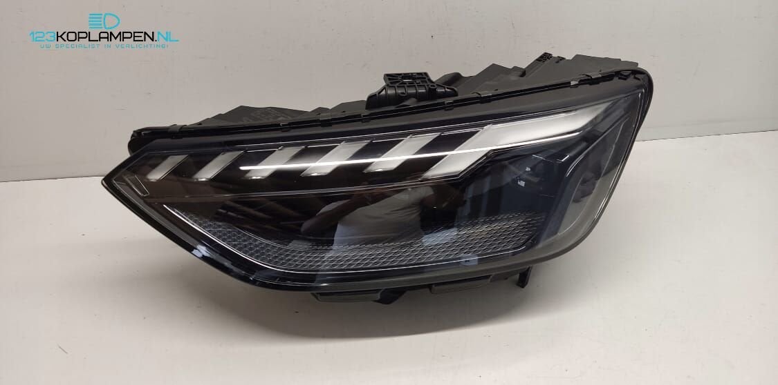 Audi RS4 B9 8W Facelift Matrix Led black koplamp links, Auto-onderdelen, Gebruikt, -, -, -