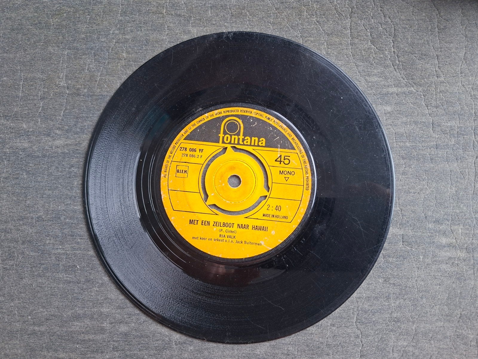 Ria Valk - Met een zeilboot naar Hawaii, Gebruikt, 7 inch, Ophalen of Verzenden, Overige typen