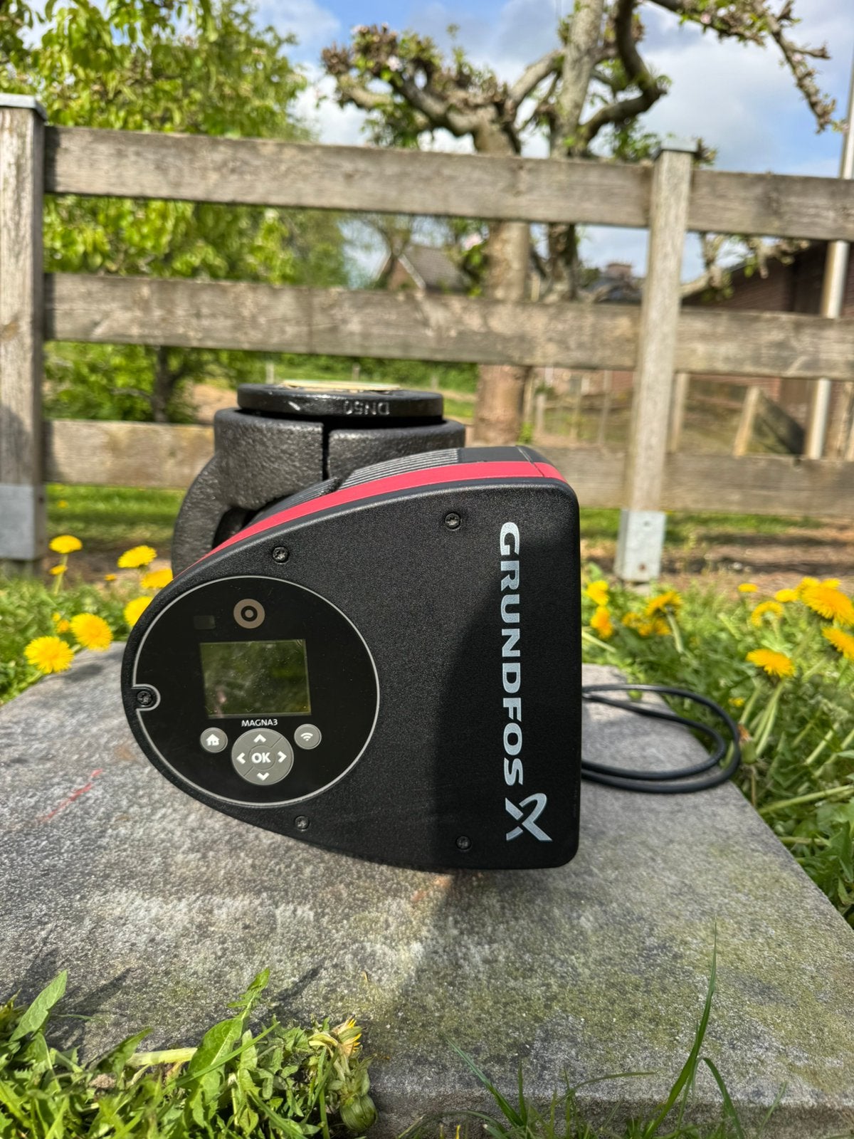 PARTIJ GRUNDFOS circulatie pompen - MAGNA, Doe-het-zelf en Verbouw, Verwarming en Radiatoren, Ophalen, Minder dan 30 cm, Overige typen