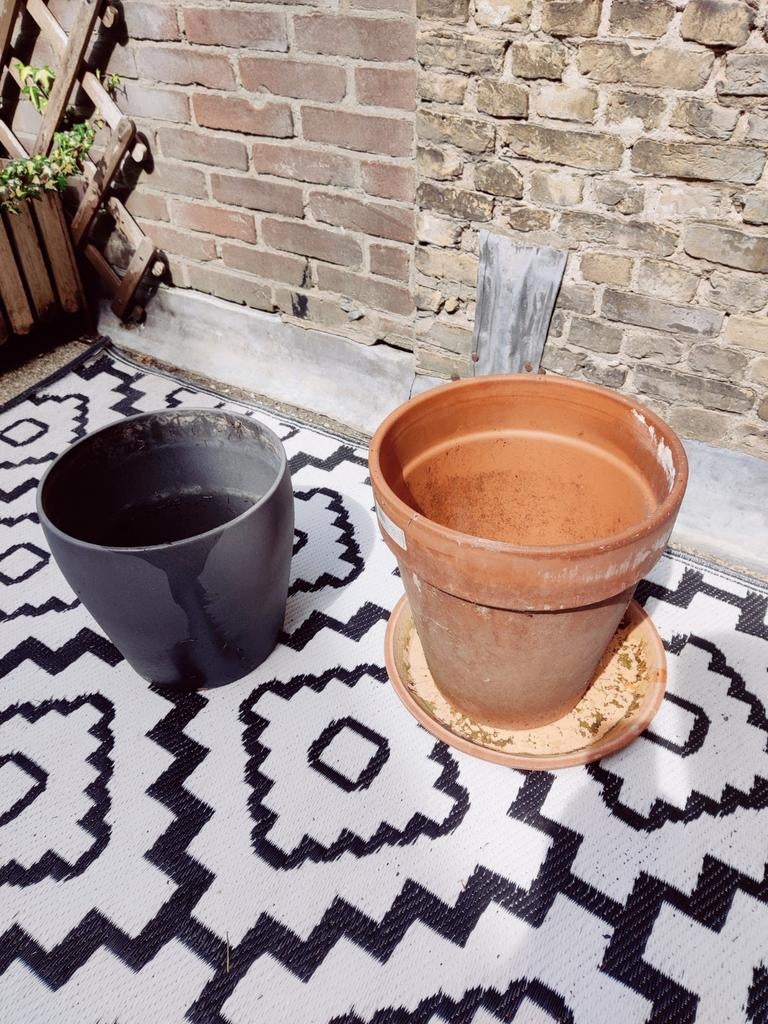 2 tuinpotten | 2 outdoor pots, Ophalen, Gebruikt, Rond, Minder dan 40 cm