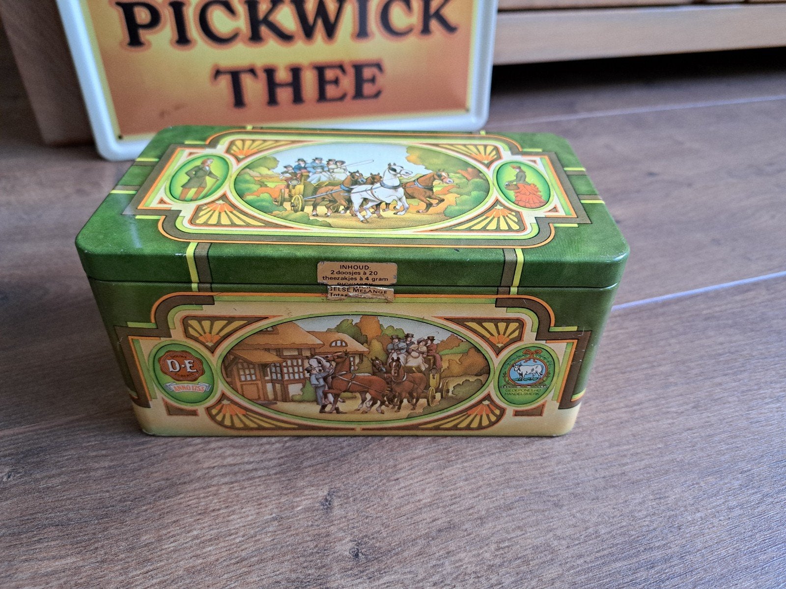 Bewaarblik Douwe Egberts Pickwick thee 18- 10-9 cm, Ophalen of Verzenden, Gebruikt, Thee, Douwe Egberts