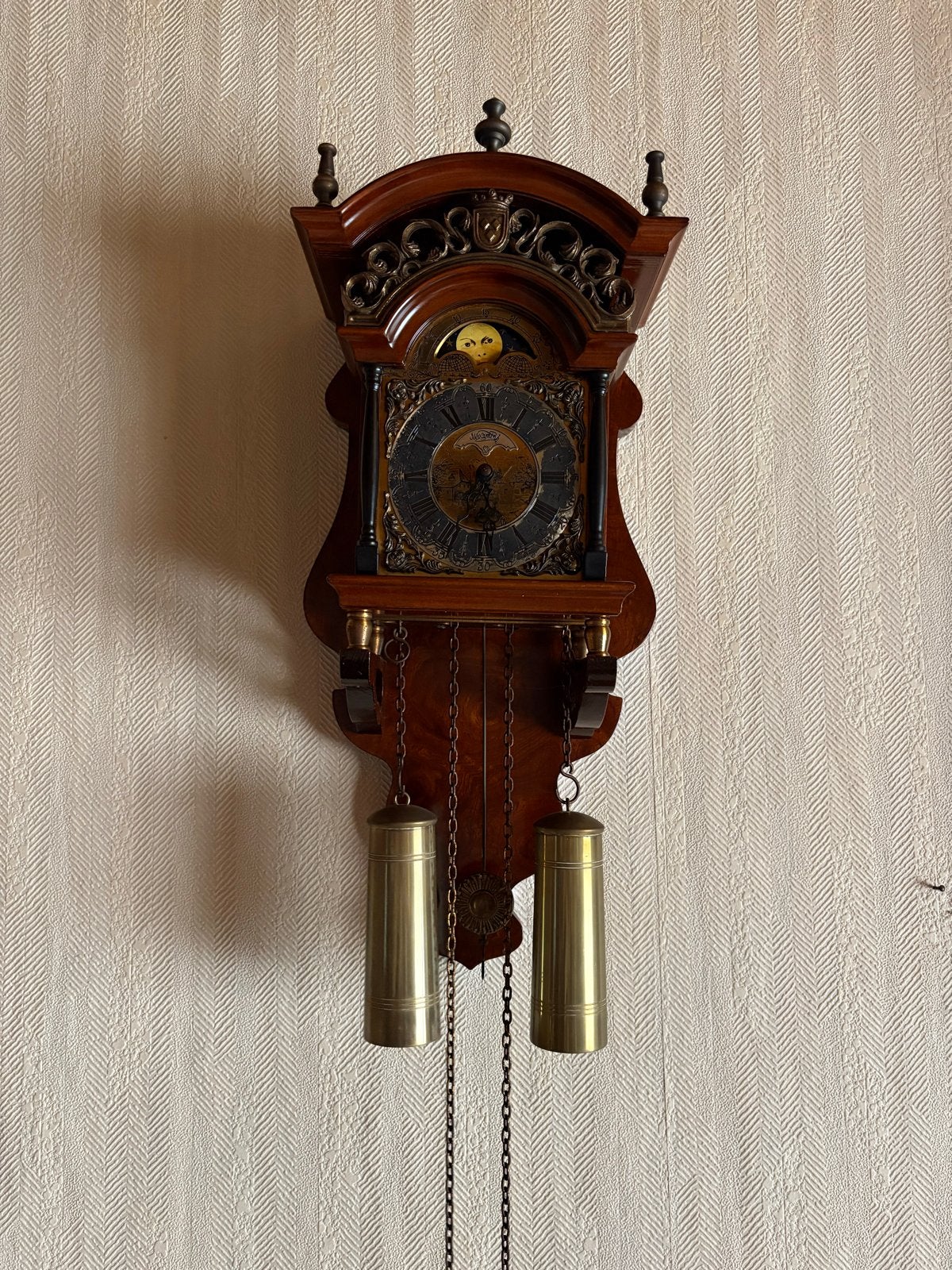 Antieke wandklok met maanfase en gewichten, Ophalen of Verzenden