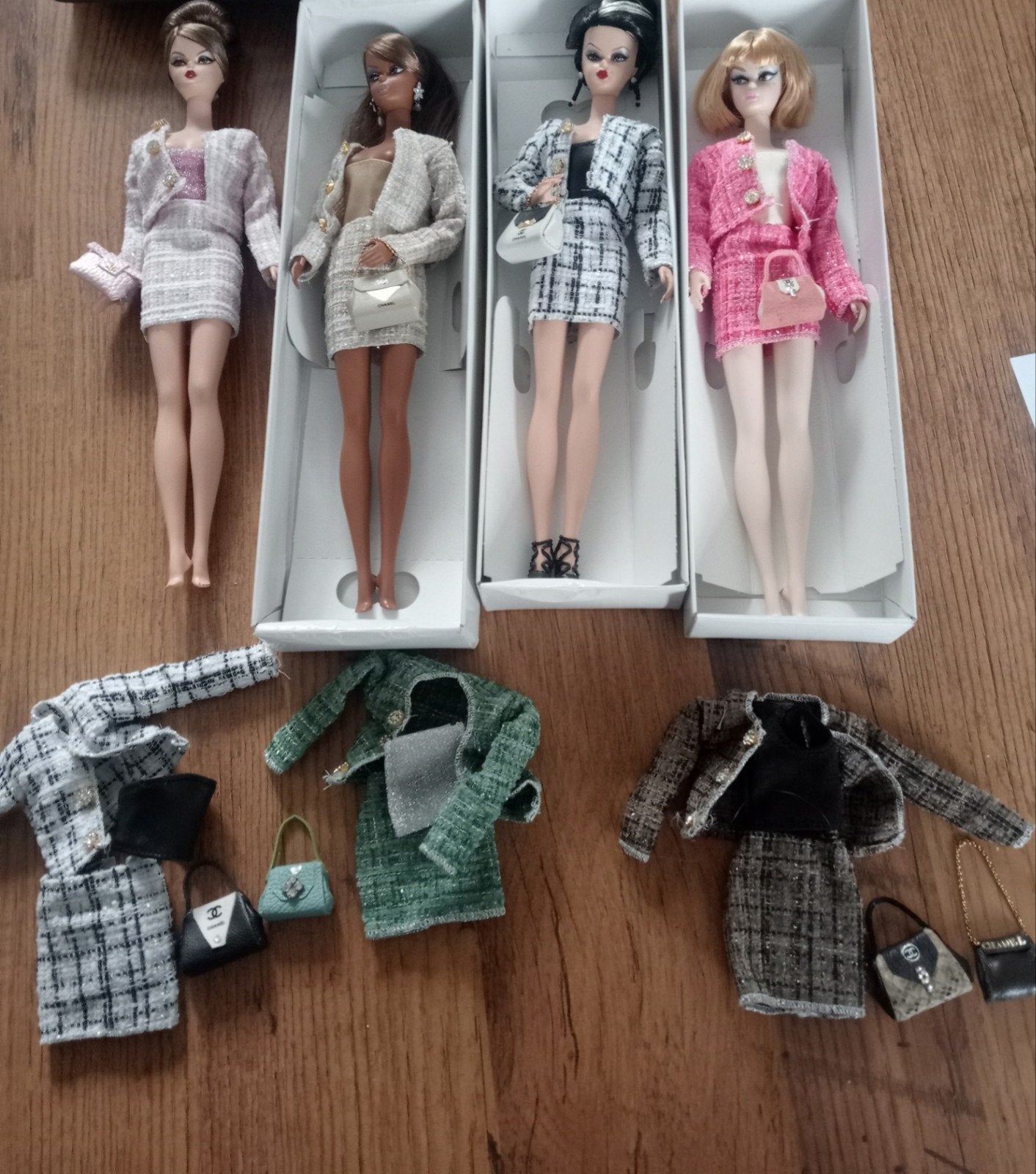 Fashion mantelpakjes voor Barbie / Silkstone incl tasje, Ophalen of Verzenden, Nieuw, Kleertjes