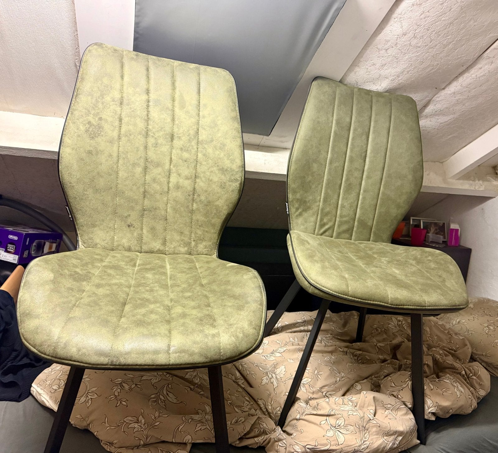 Twee eettafel stoelen van Bommel wonen olijfgroen, Ophalen, Twee, Overige kleuren, Zo goed als nieuw
