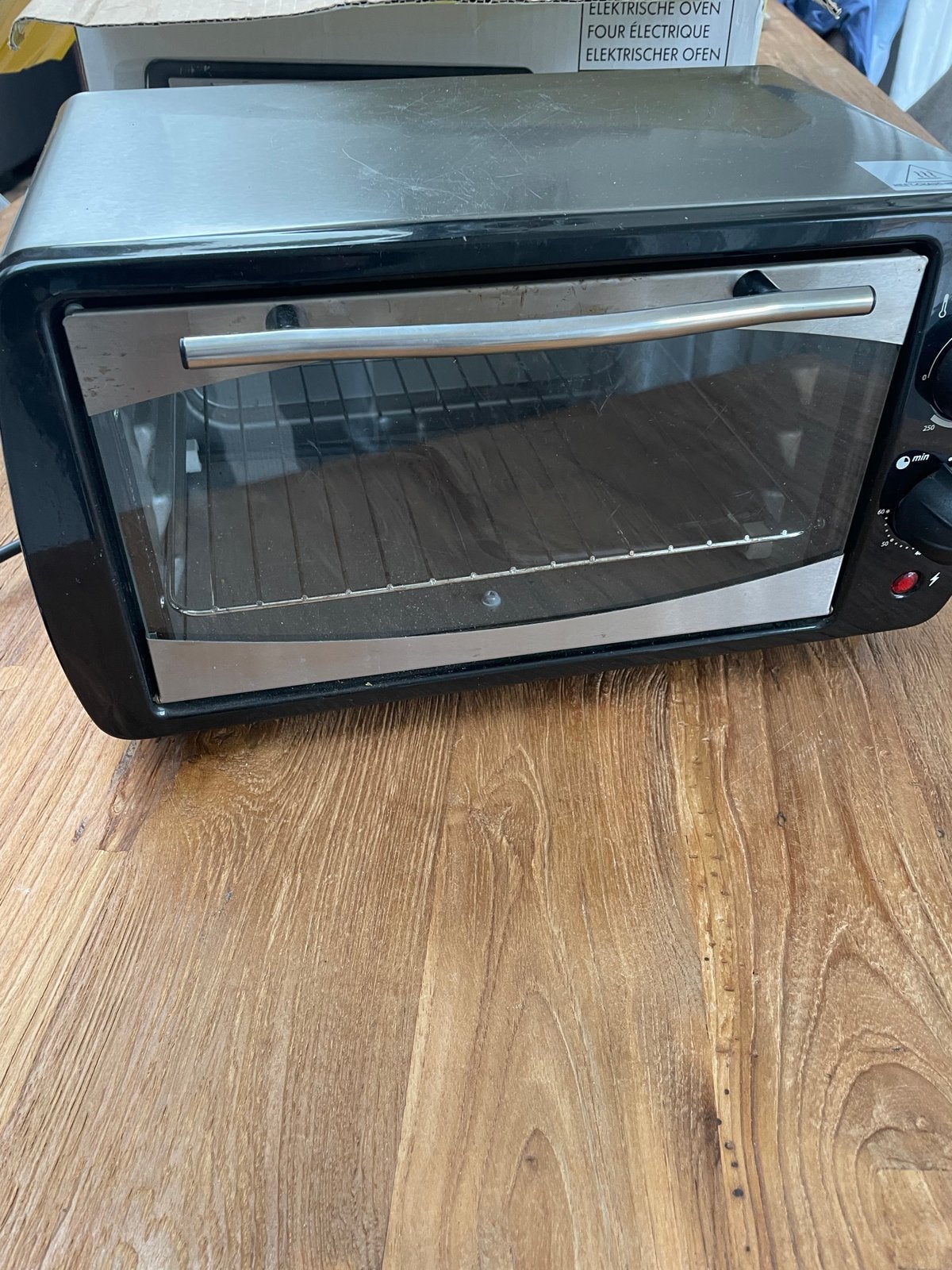 Compacte elektrische oven met grillfunctie, Caravans en Kamperen, Kampeeraccessoires, Ophalen of Verzenden, Gebruikt