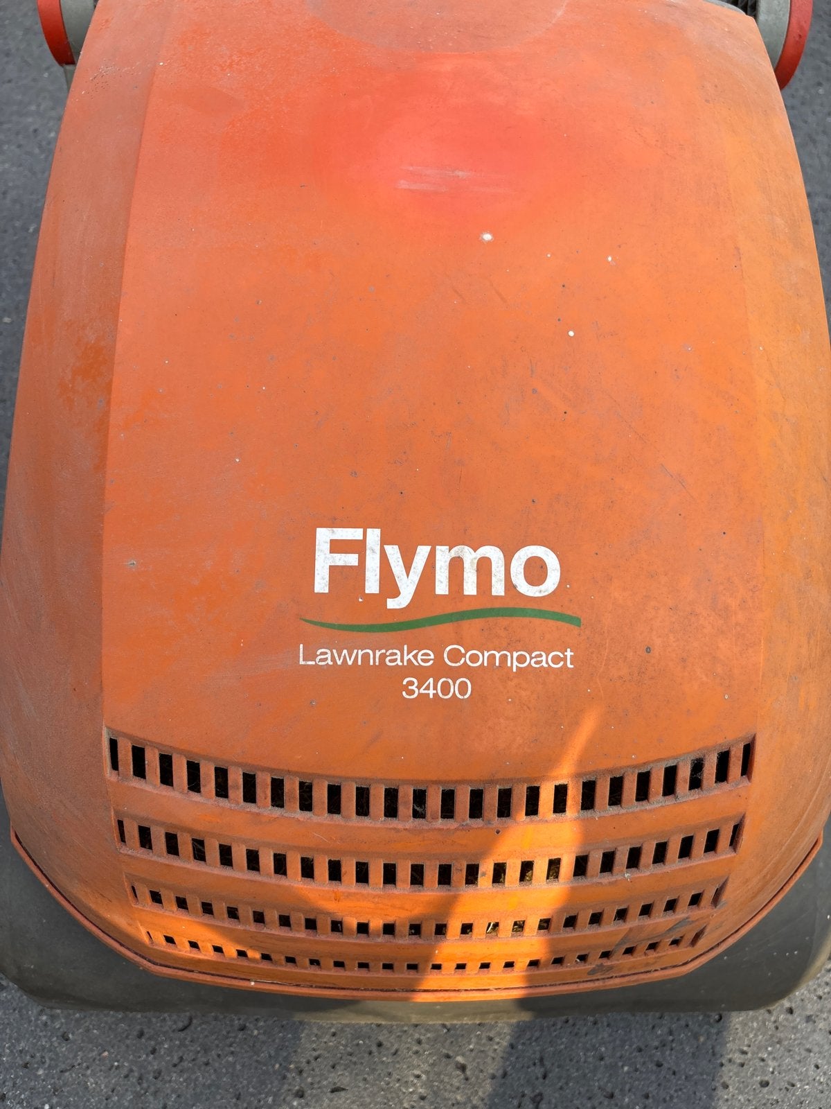 Flymo Lawntrake Compact 3400 Elektrische verticuteer machine, Ophalen, Cirkelmaaier, Gebruikt, Elektrische grasmaaier