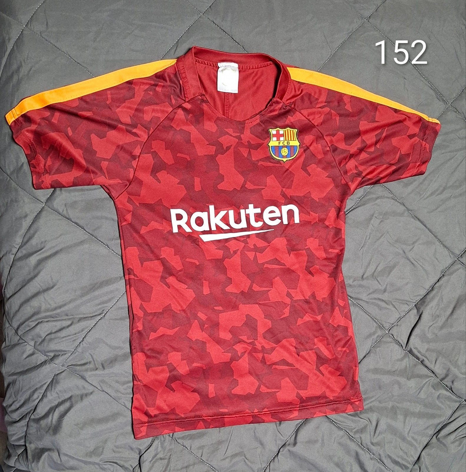 jongens t-shirts en shorts voetbal sport casual, Kinderen en Baby's, Ophalen of Verzenden, Zo goed als nieuw