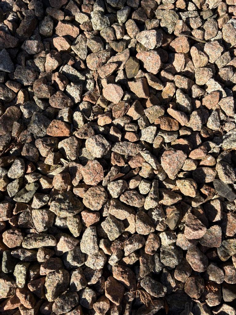 Gratis:  Grind voor tuin of oprit - grote hoeveelheid!, Tuin en Terras, Ophalen, Zo goed als nieuw, Multi, Grind