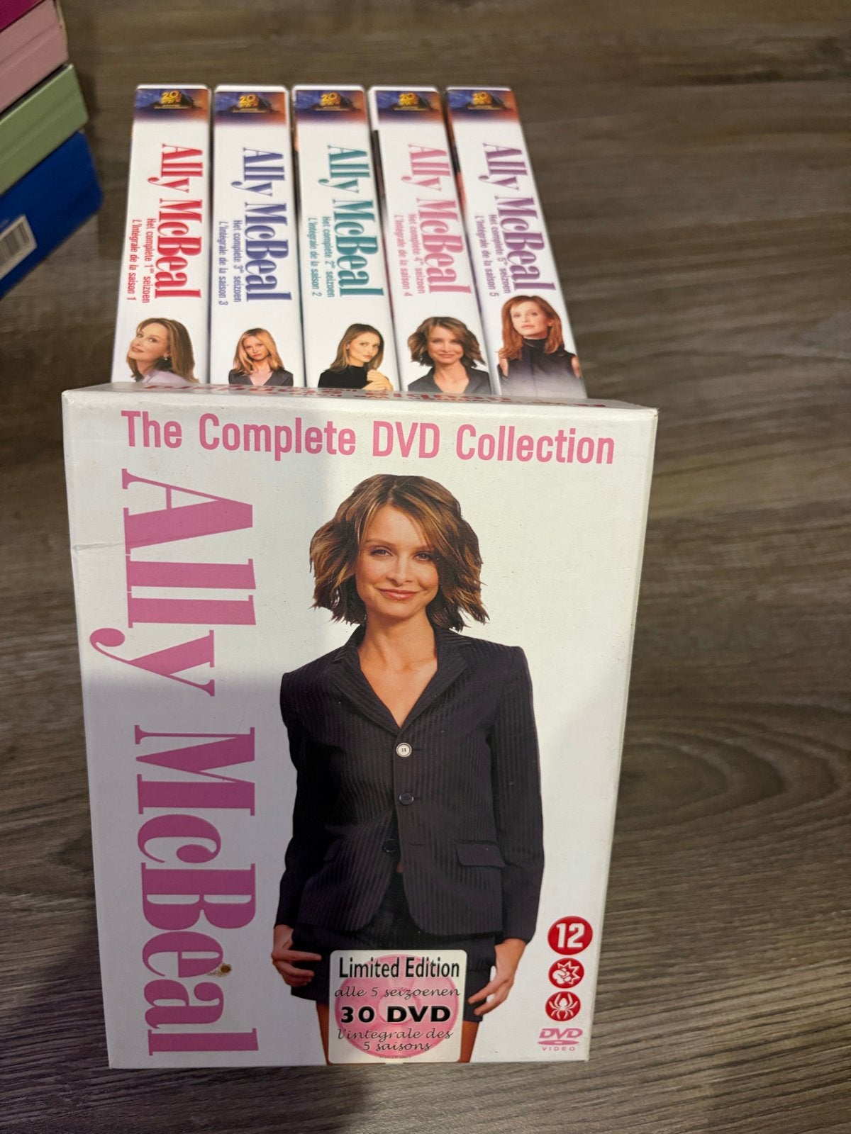Ally McBeal - De Complete DVD Collectie (Alle 5 Seizoenen), Boxset, Ophalen of Verzenden, Zo goed als nieuw, Komedie