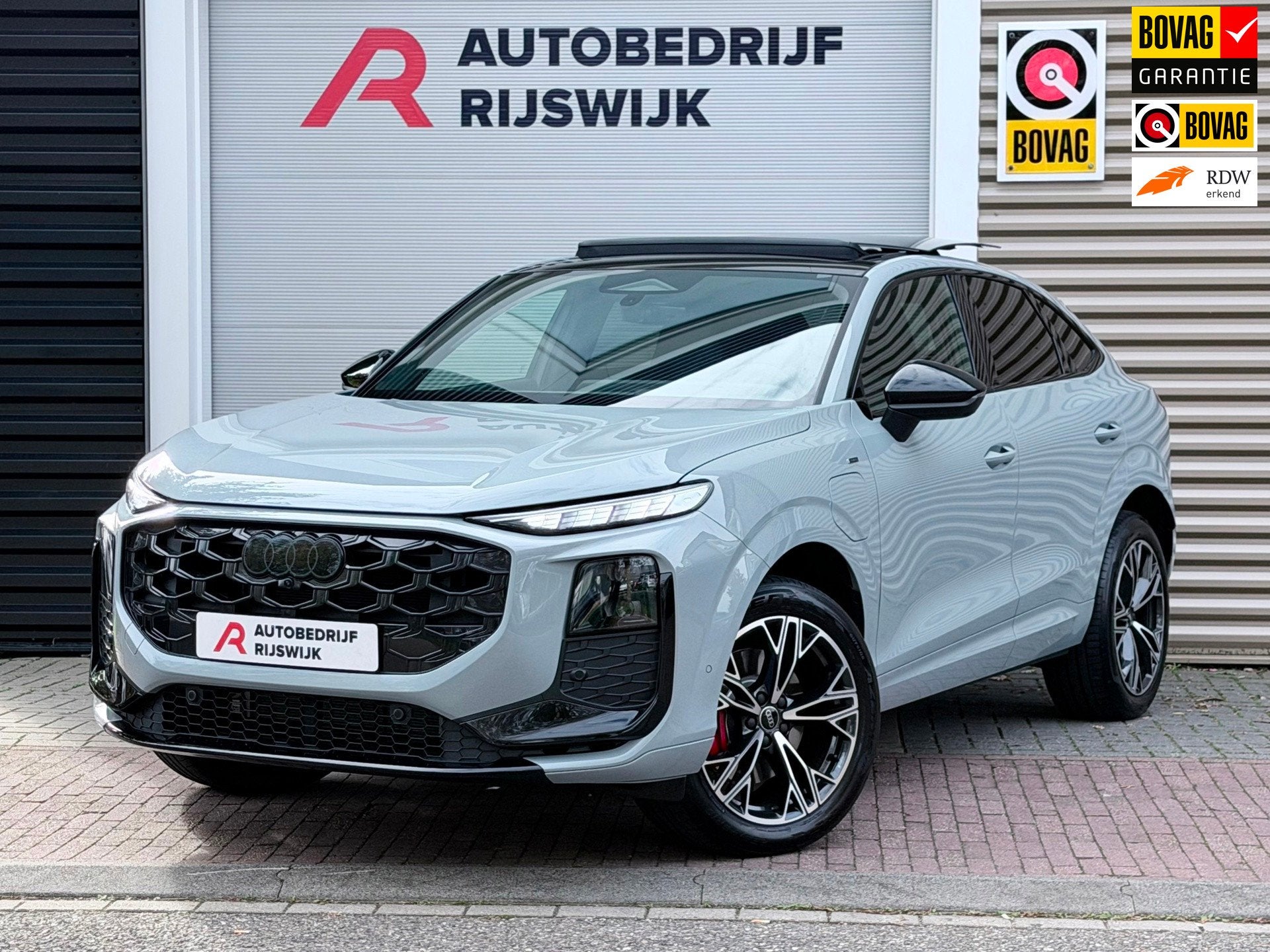 Audi Q3 Sportback 1.5 e-hybrid S edition Pano/Memory/Sonos/H, Auto's, 1800 kg, Euro 6, 4 cilinders, Verwarmde buitenspiegels