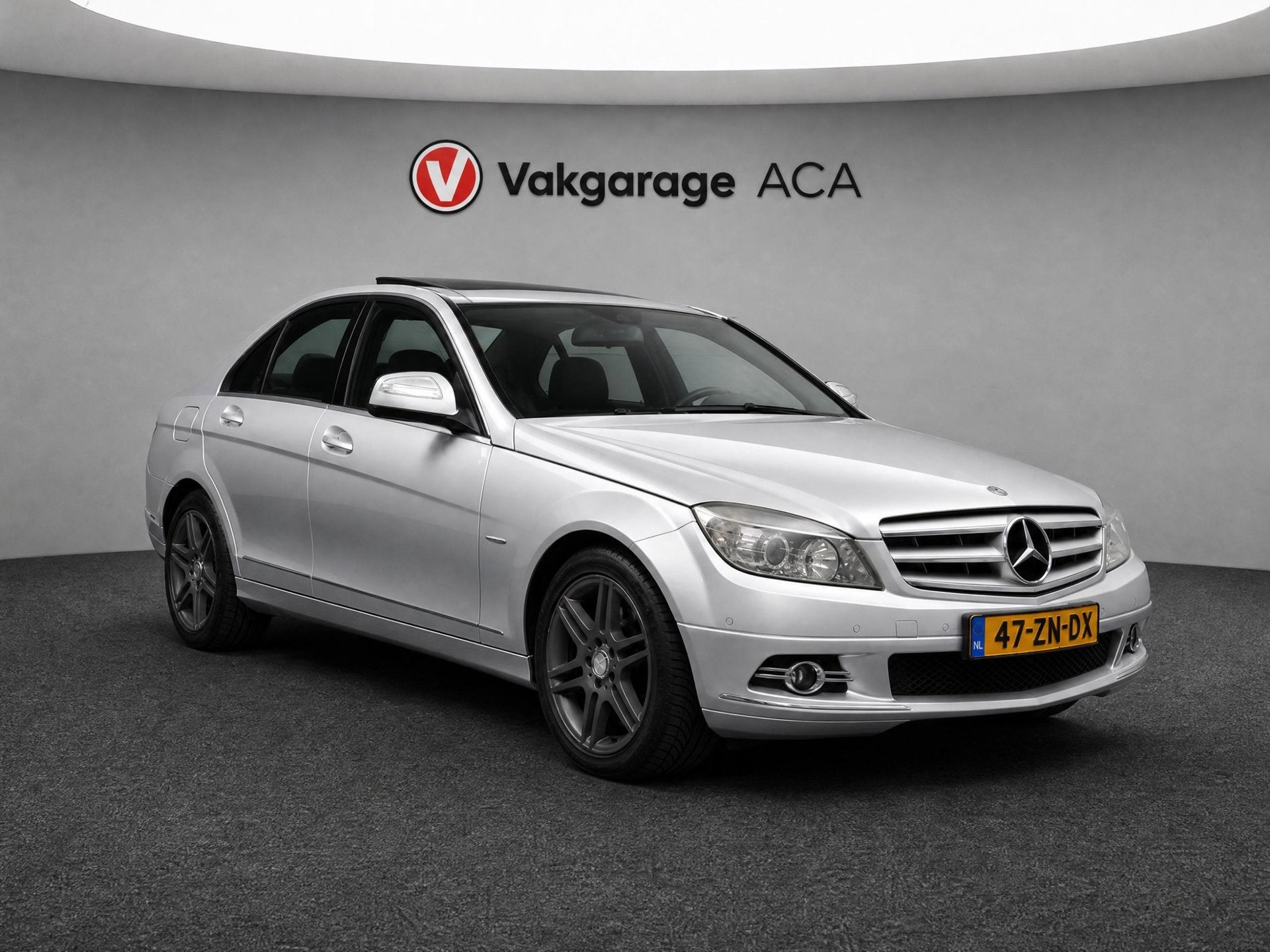 Mercedes-Benz C-klasse 180 K Avantgarde // PANO // TREKHAAK
