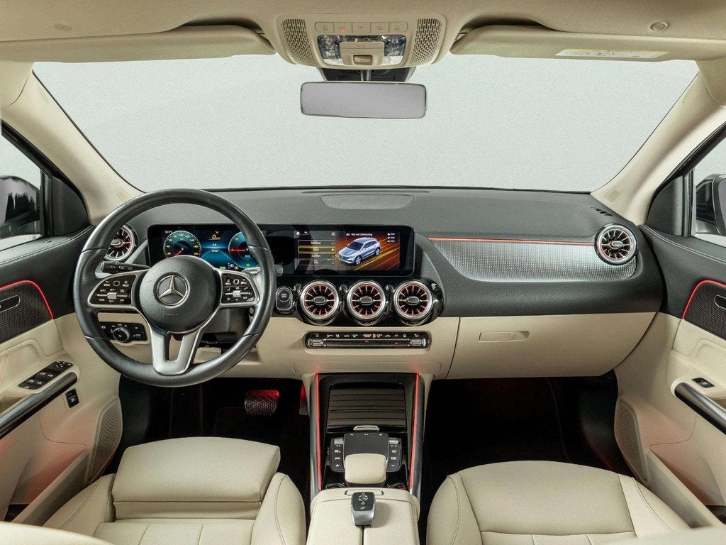 Mercedes-Benz EQA 250 67 kWh Panorama dak, Auto's, Mercedes-Benz, 1940 kg, Gebruikt, 190 pk, Zwart