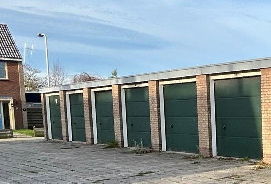 Garagebox te huur De Westereen, Friesland