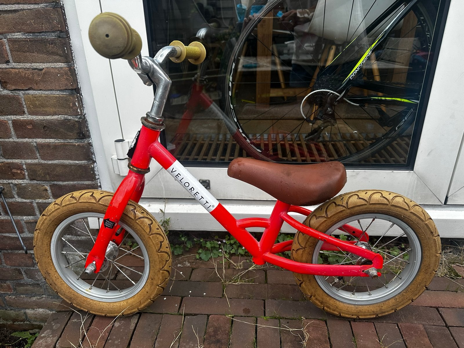 Veloretti loopfiets rood - perfect voor de kleintjes!, Fietsen en Brommers, Ophalen, Gebruikt, Minder dan 16 inch