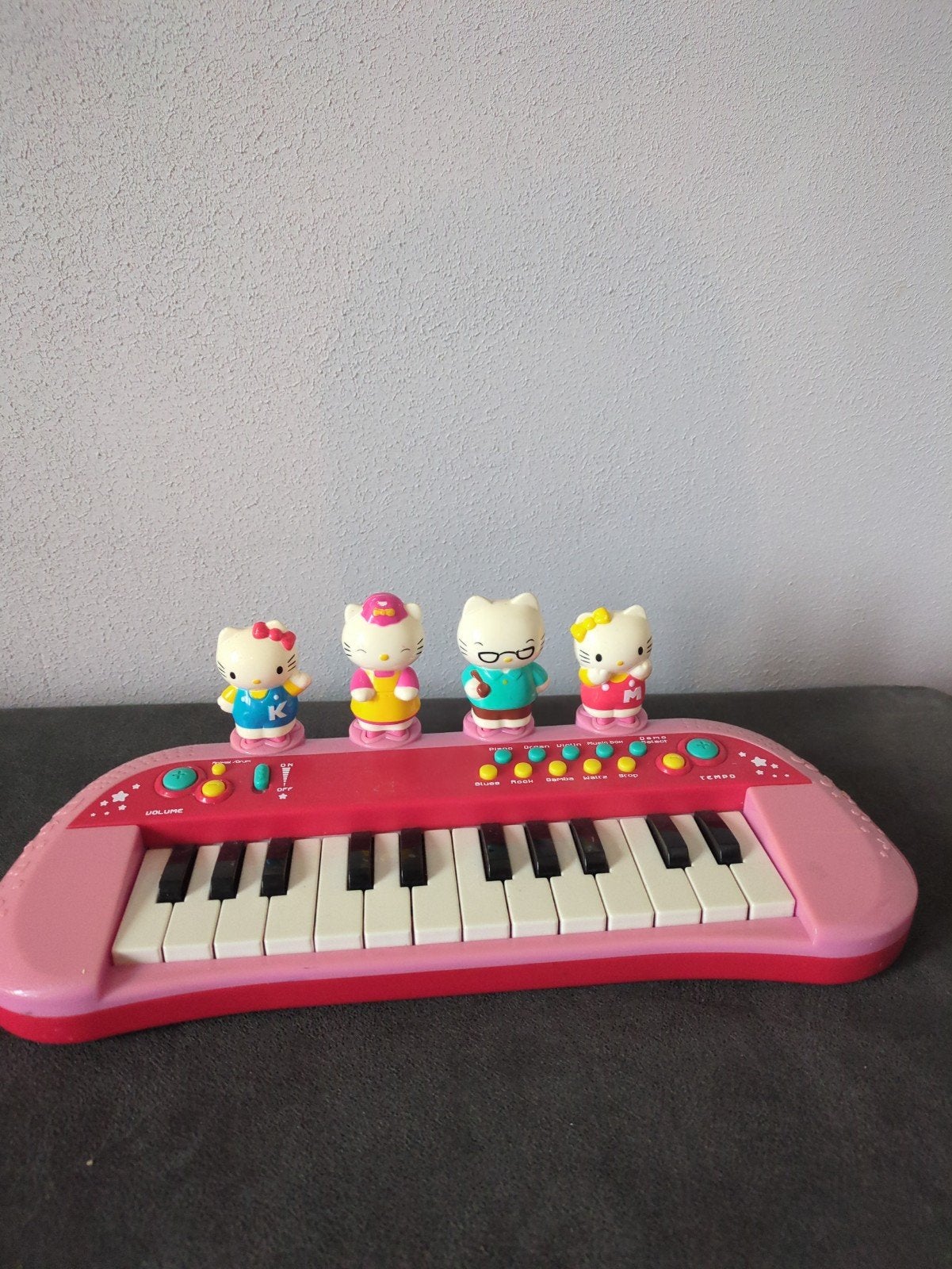 Hello Kitty piano, Ophalen of Verzenden, 88 toetsen, Overige merken