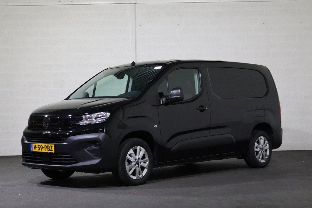 Peugeot Partner 1.5 BlueHDi 130pk Automaat L2 (bj 2024), Auto's, Bestelauto's, Stof, Gebruikt, Euro 6, 4 cilinders